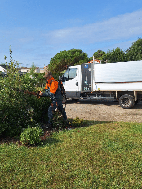 Une relation de confiance pour l'entretien de vos jardins paysagiste sainte Luce sur Loire